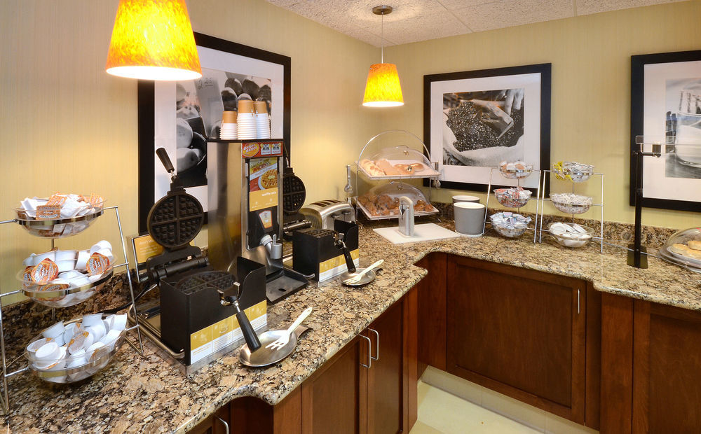 Hampton Inn Charlotte North Lake Norman Cornelius Eksteriør bilde